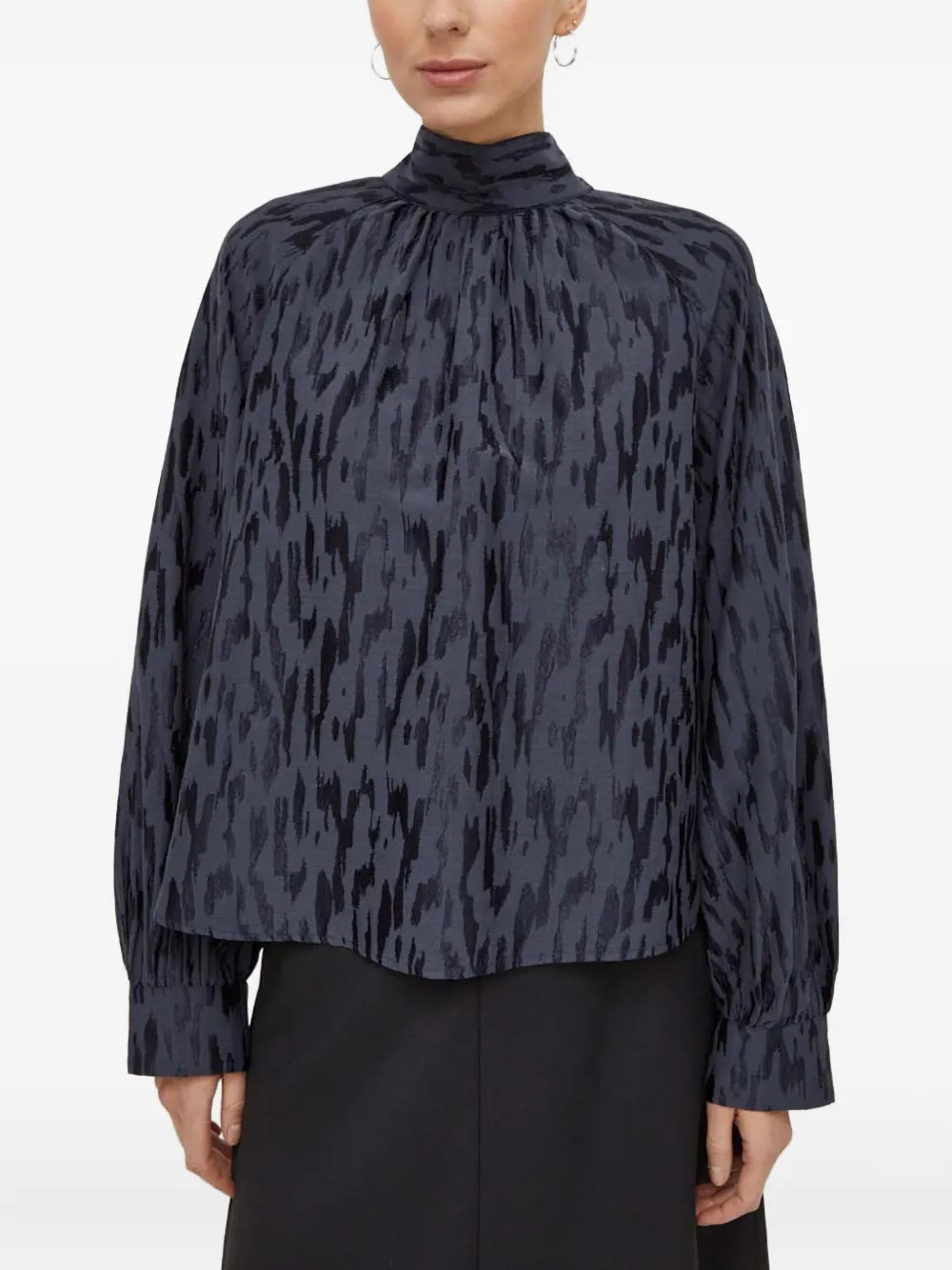 

Блузка с высоким воротником и бантом Samsoe Samsoe, серый