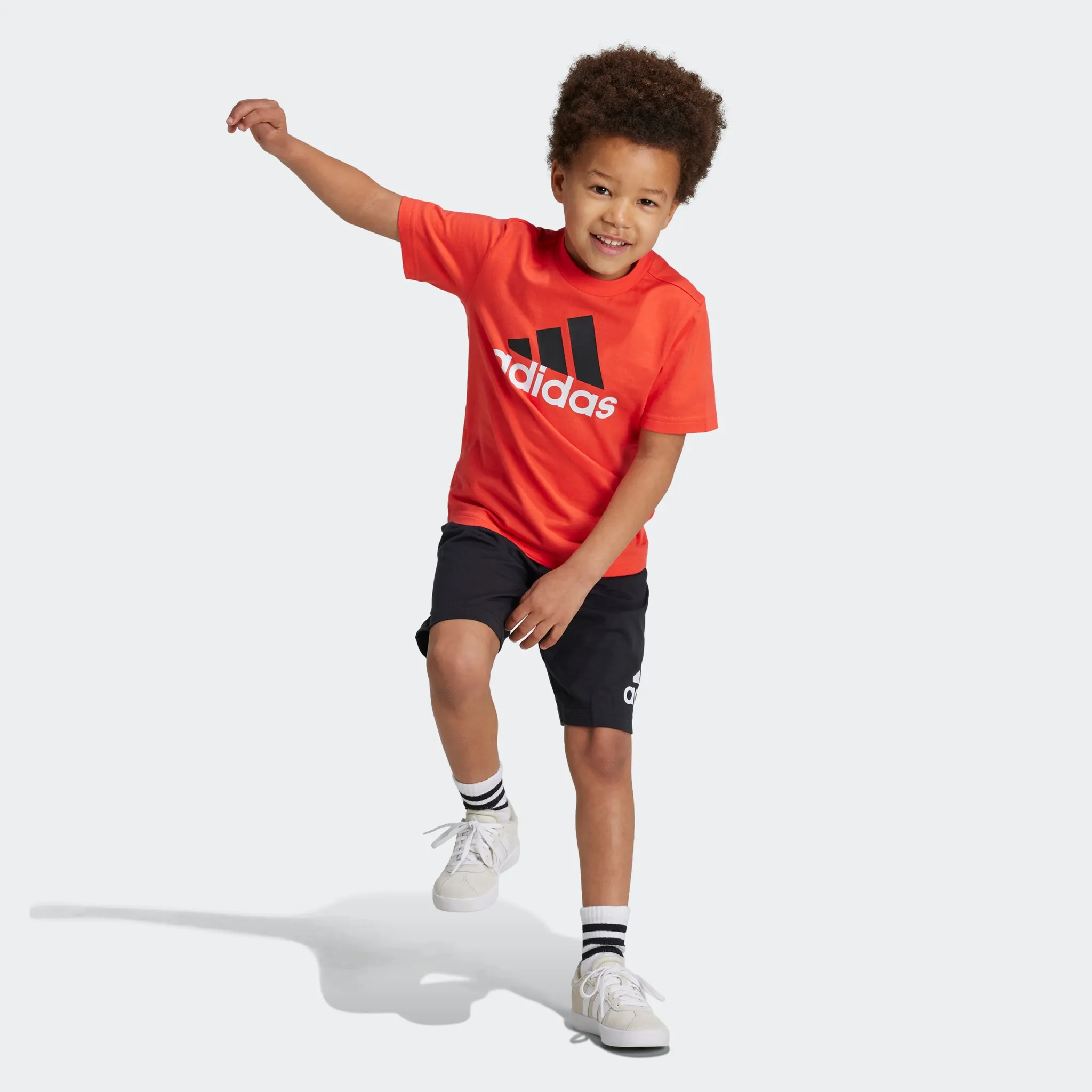 

Спортивный костюм Adidas Sportswear "LK BL CO T SET" (2 шт.), красный