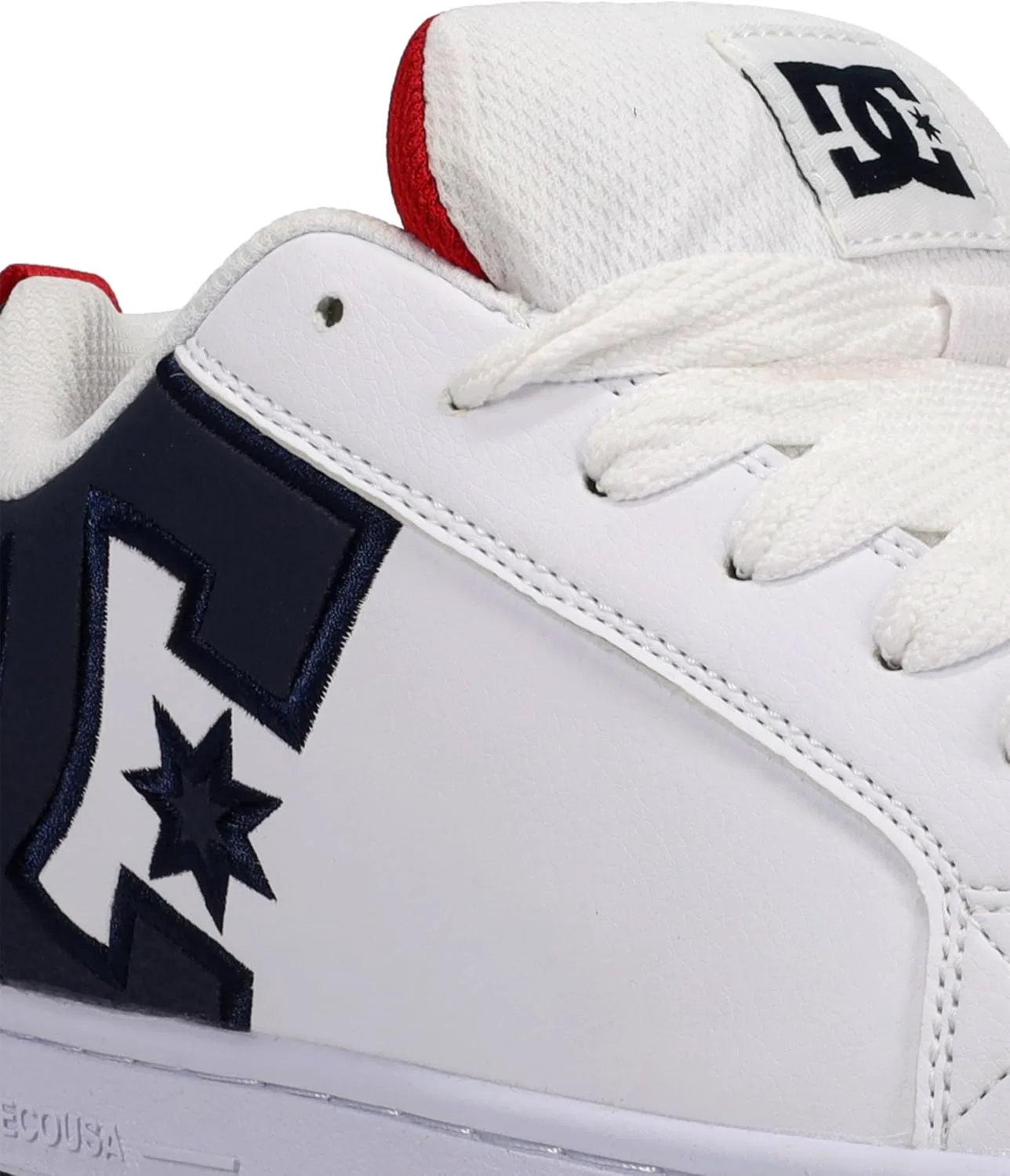Мужские кеды DC Mens Court Graffik Casual с низким верхом для скейтборда DC Shoes, белый/темно-синий/красный — фото 2