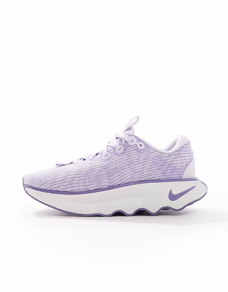 Кроссовки Nike Training Motiva сиреневого и белого цвета — фото 2