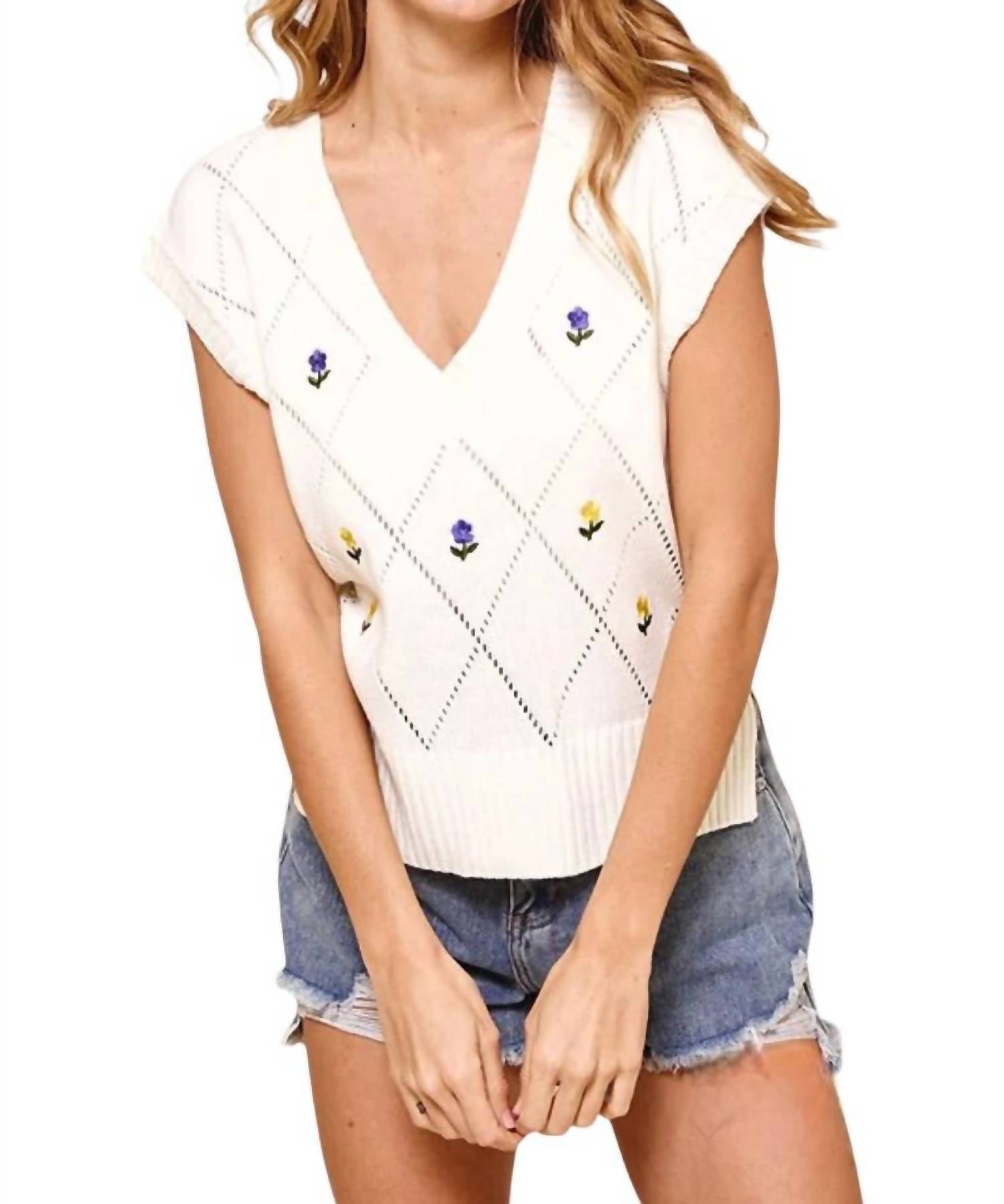

Жилет-свитер Ashley с цветочной вышивкой в ​​цвете Off-White Ces Femme