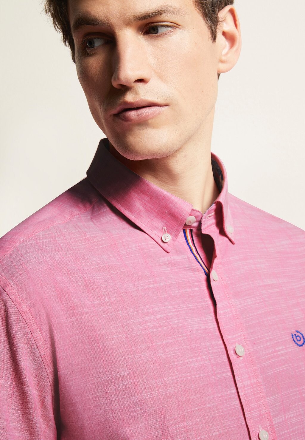 

Рубашка KURZARM MIT BUTTON-DOWN-KRAGEN bugatti, розовый