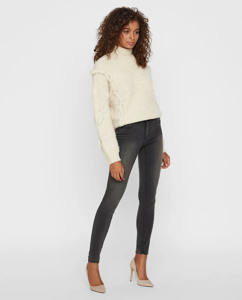 

Женские джинсы скинни с нормальной талией Vero Moda, серый