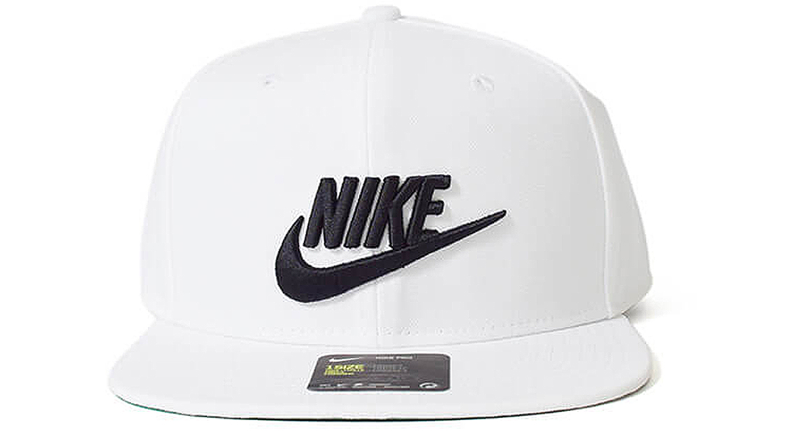 

Хлопковая бейсболка унисекс Nike