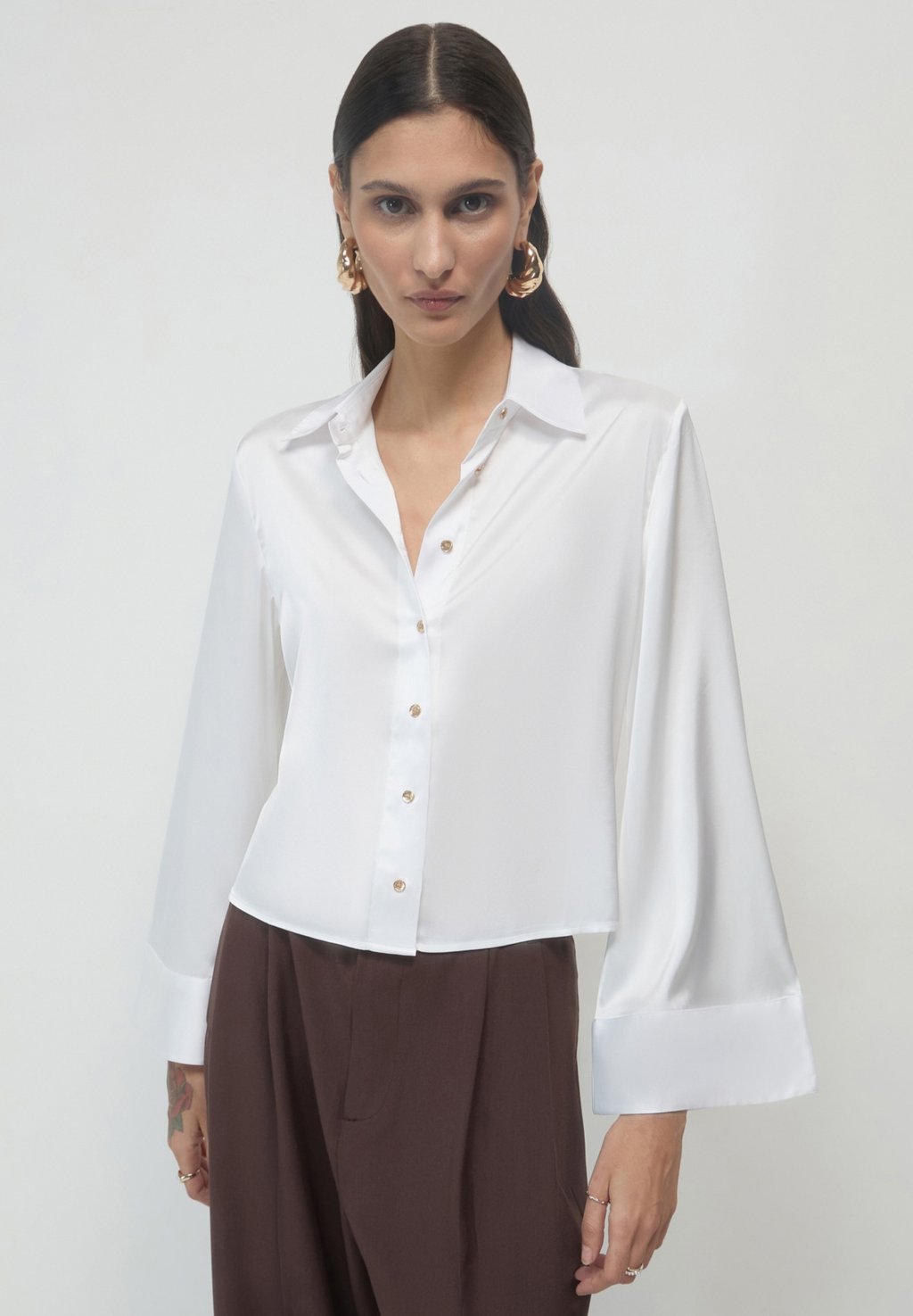 

Блузка на пуговицах KIMONO SIMIL Calliope, цвет Bianco Lana