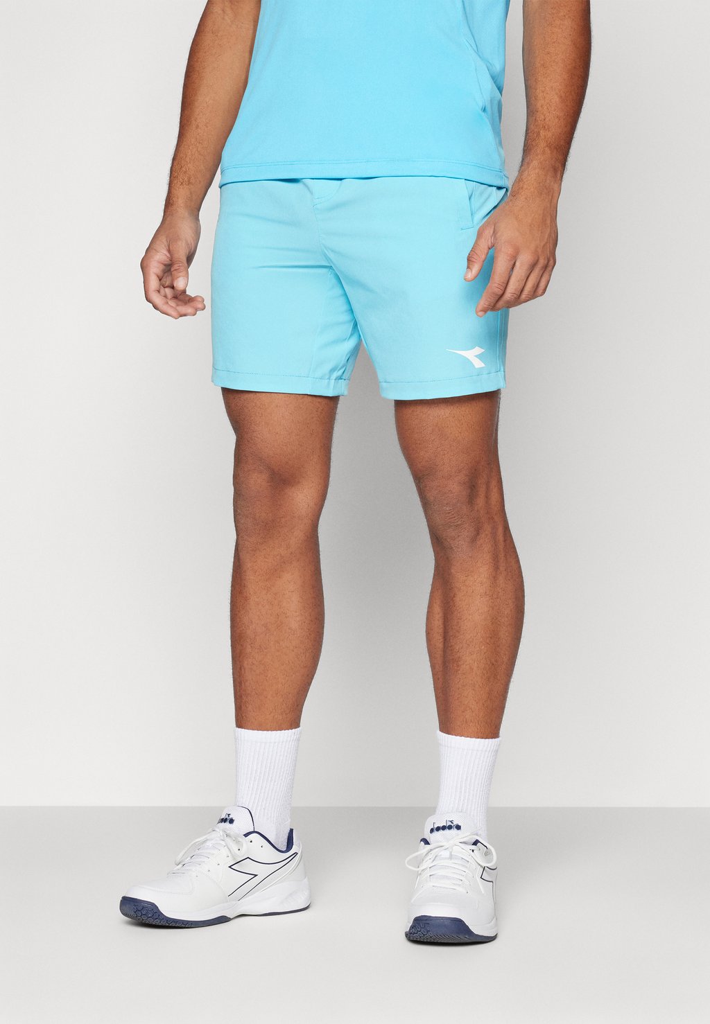 

Спортивные шорты SHORTS CORE Diadora, светло-голубой