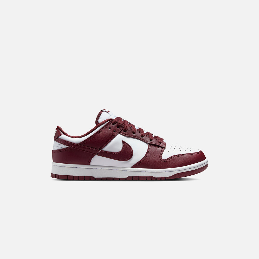 

Кроссовки Nike Dunk Low Retro, цвет White/Redwood/Gym Red