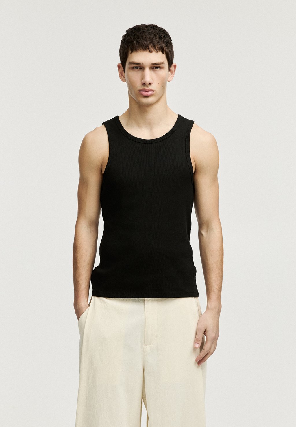 

Топ PULL&BEAR, черный
