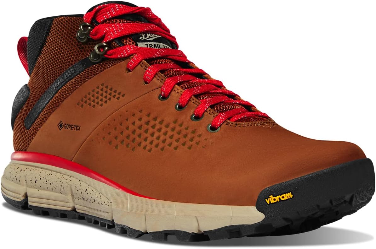

Мужские водонепроницаемые походные туфли Danner Trail 2650 Gore-Tex Mid 4" - верх из замши и текстиля с комфортной стелькой, системой поддержки пятки EXO и противоскользящей подошвой, коричневый/красный