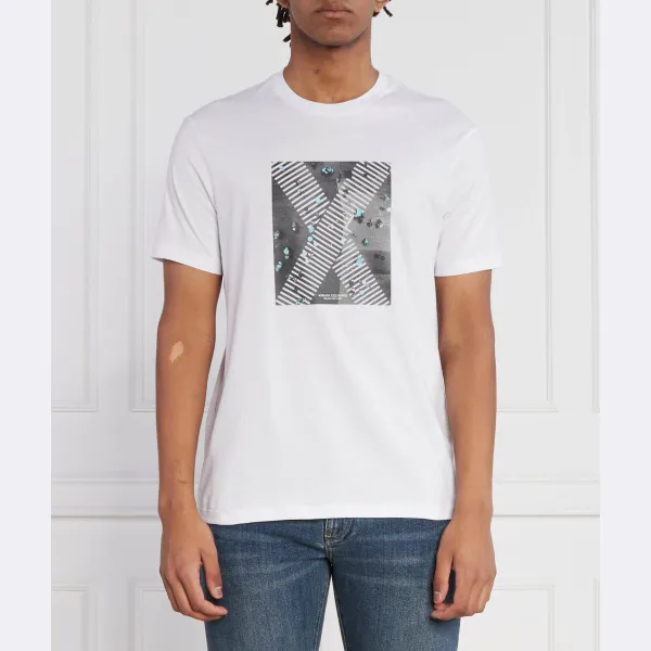 

Футболка стандартного кроя Armani Exchange, белый