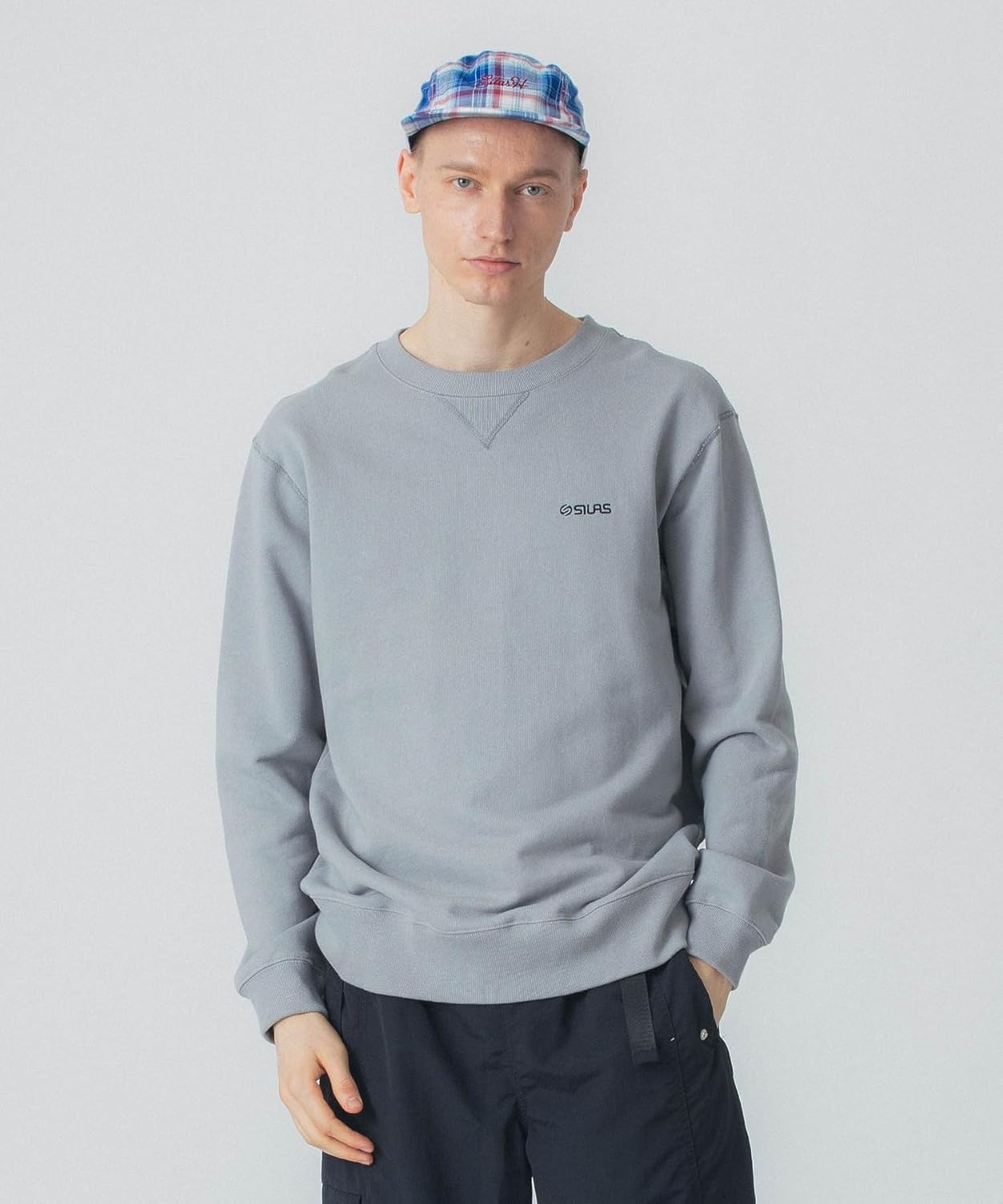 

Мужская классическая толстовка с круглым вырезом SILAS, серый