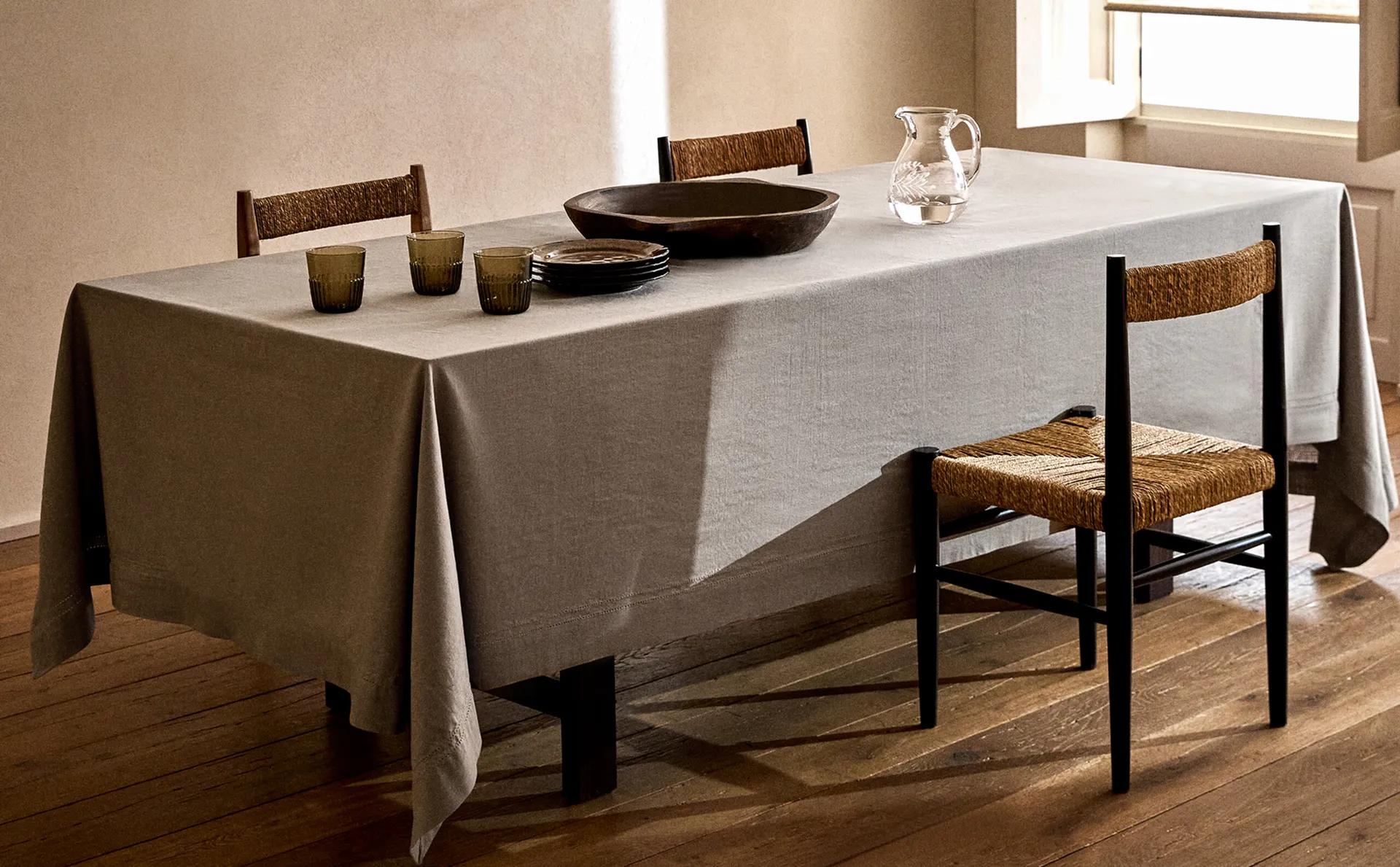 

Скатерть из хлопка с вышивкой Zara Home, серый