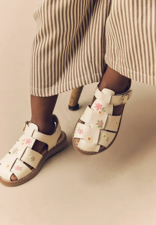 Стандартного размера, трекинговые сандалии рыбака Next, Neutral Embroidered — фото 2