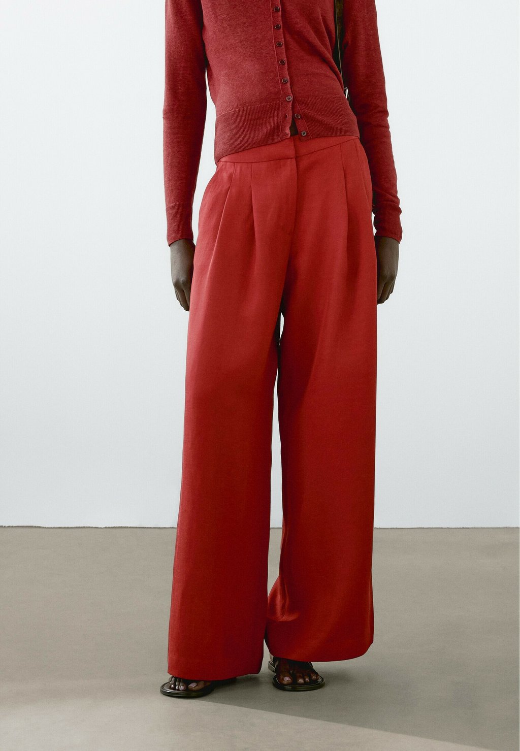 

Брюки FLOWING WITH DARTS Massimo Dutti, красный