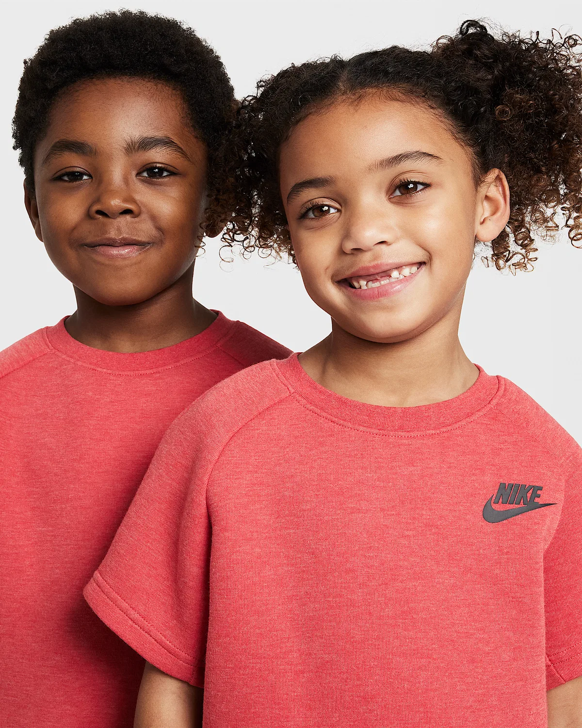 Детский набор из 2 предметов Nike Little Kids' Crew Set, Light University Red Heather — фото 4