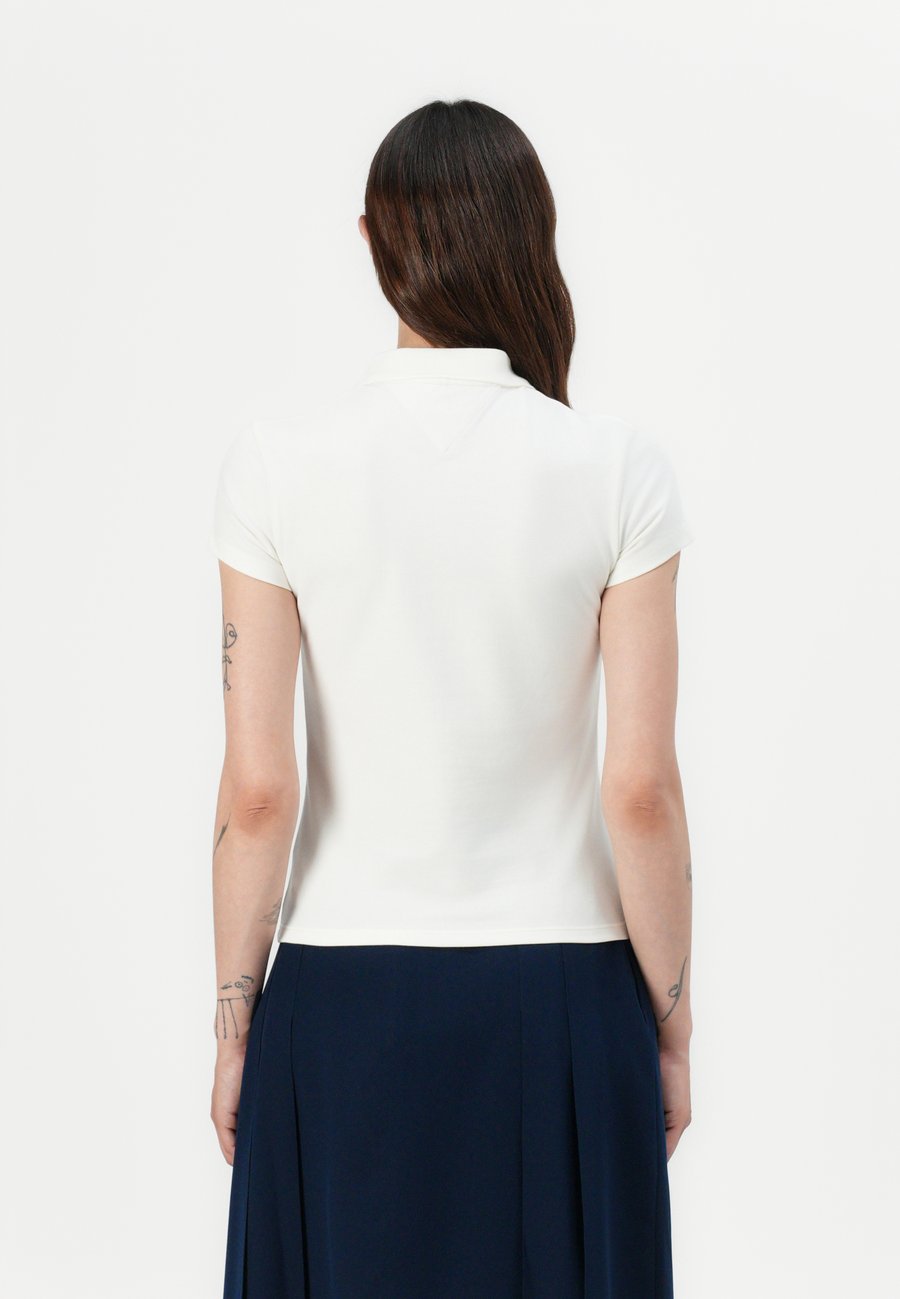 Поло Tommy Hilfiger GOLD BUTTON SLIM POLO, Ivory Silk/Off-White — фото 3