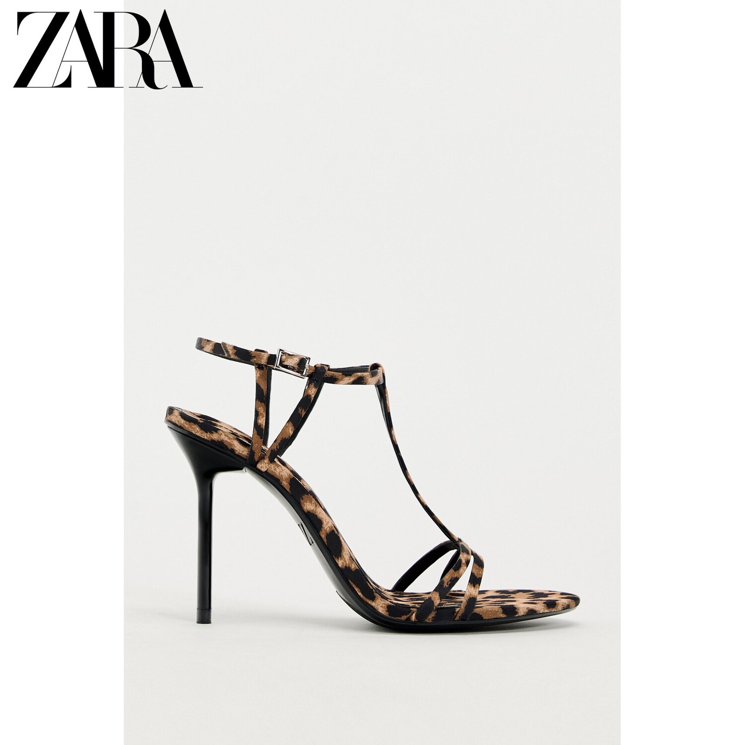 

Сандалии Zara на высоком каблуке, леопардовый