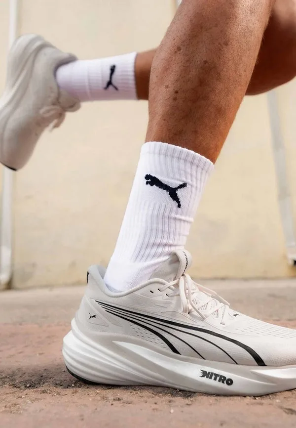 Кроссовки для бега по шоссе magmax nitro 2 Puma, Warm White/Black