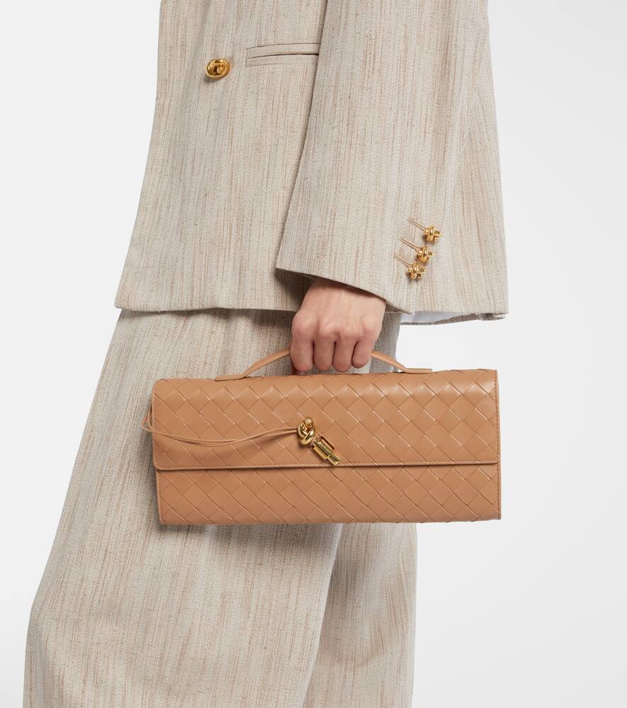 Клатч Andiamo Intrecciato из кожи Bottega Veneta, Biscuit-M Brass — фото 2