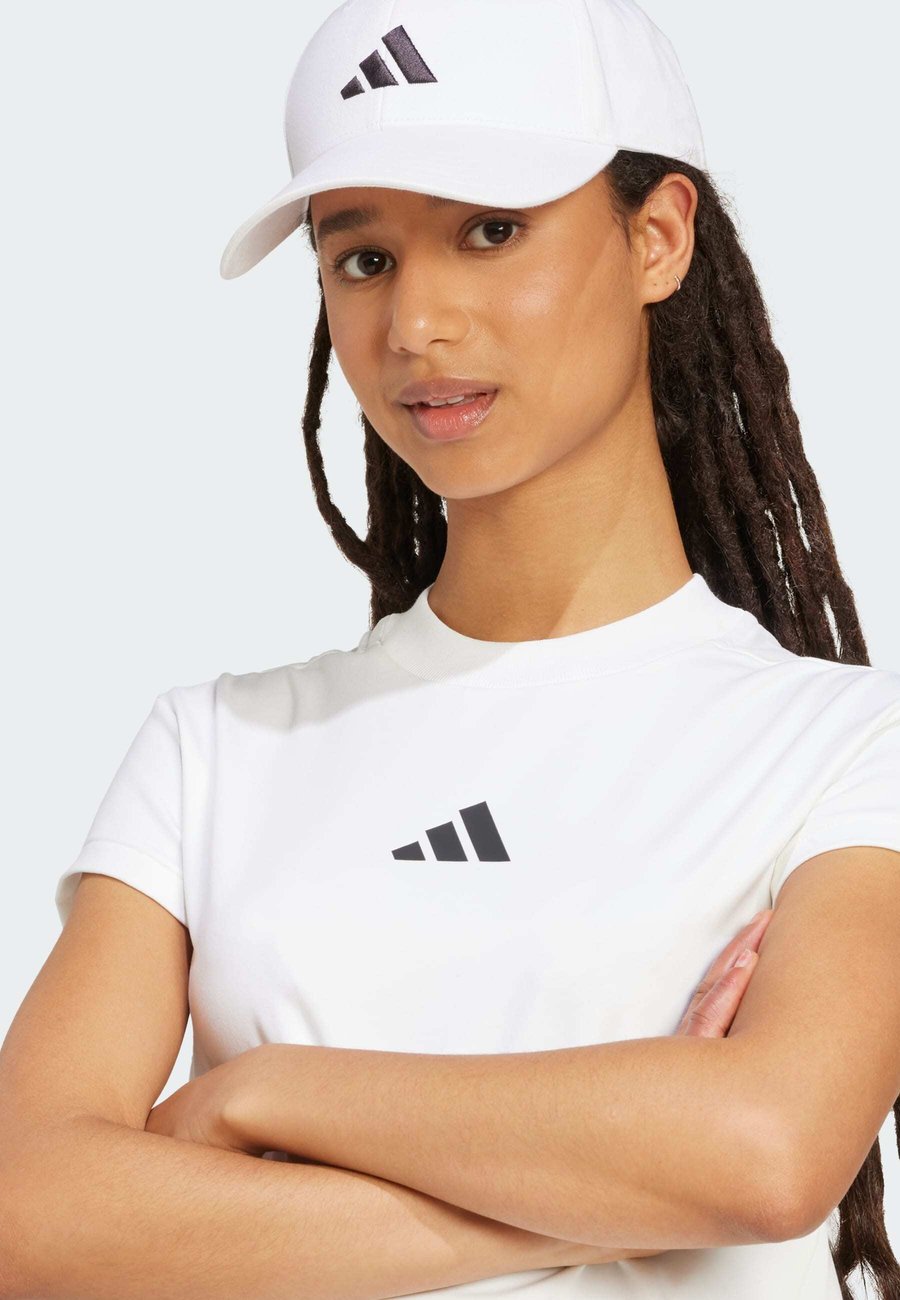 Спортивная футболка Adidas Sportswear TEE, White — фото 4