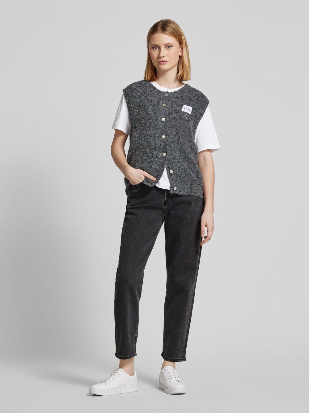 

Джинсы mom fit с 5 карманами, модель «MAIRAA» Armedangels, антрацит