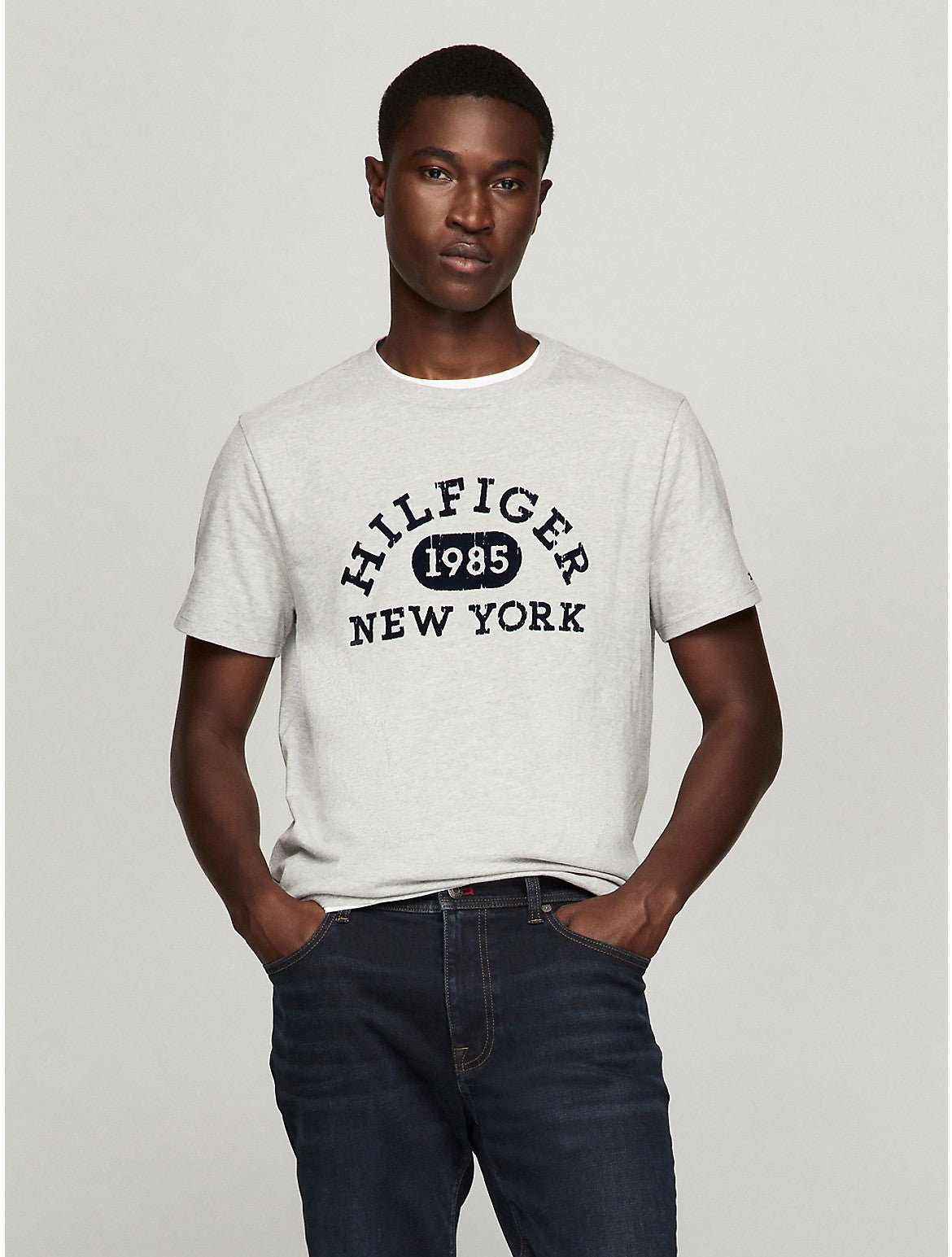 

Мужская футболка Tommy Hilfiger Varsity Monotype с логотипом, цвет grey heather
