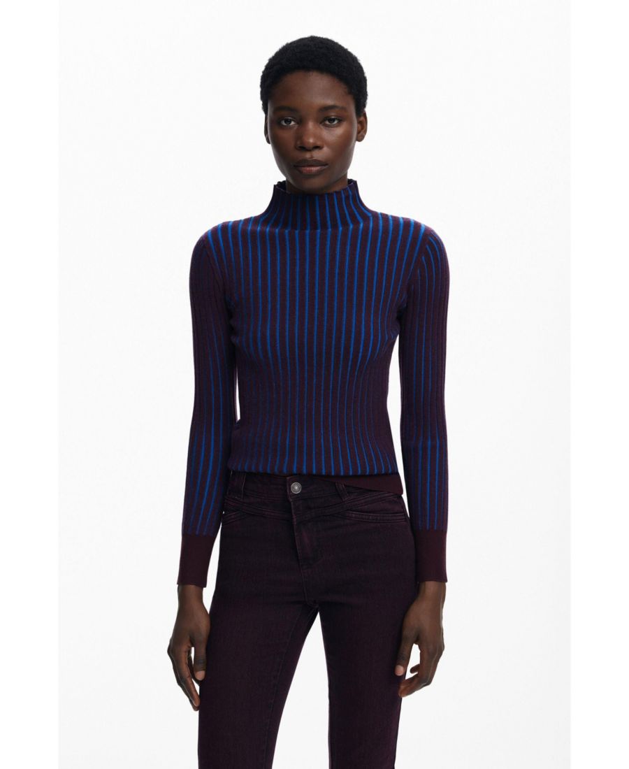 

Женский приталенный ребристый свитер Desigual, Purple blue