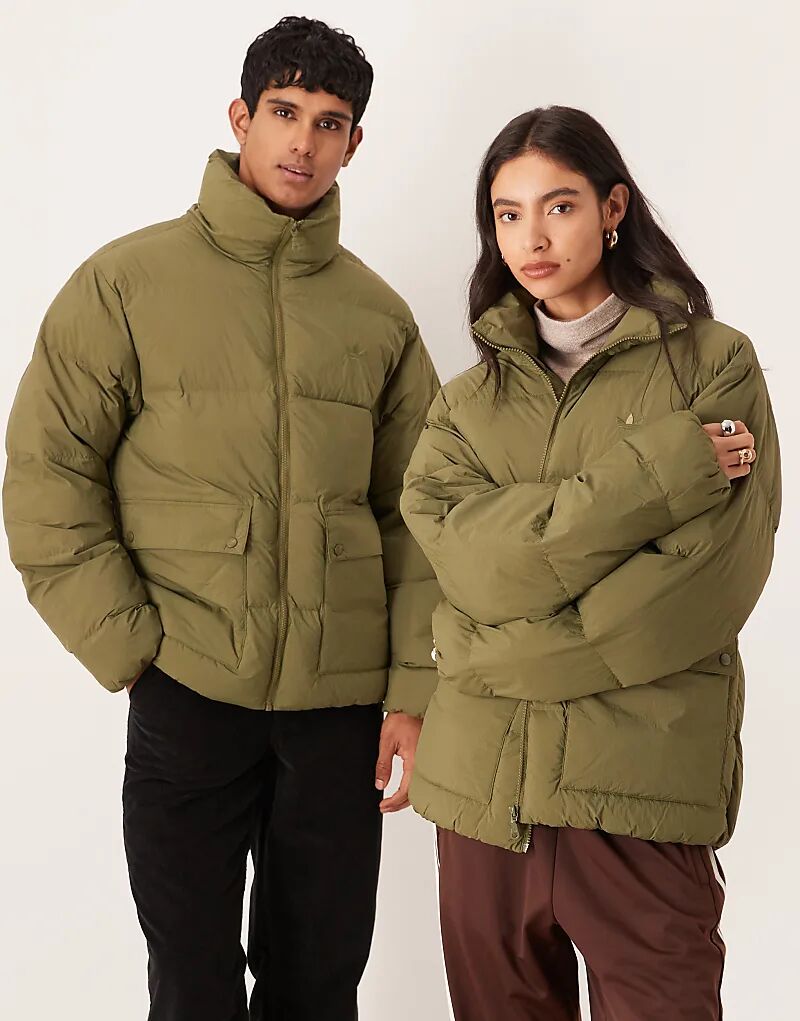 

Пуховик Adidas Originals цвета хаки