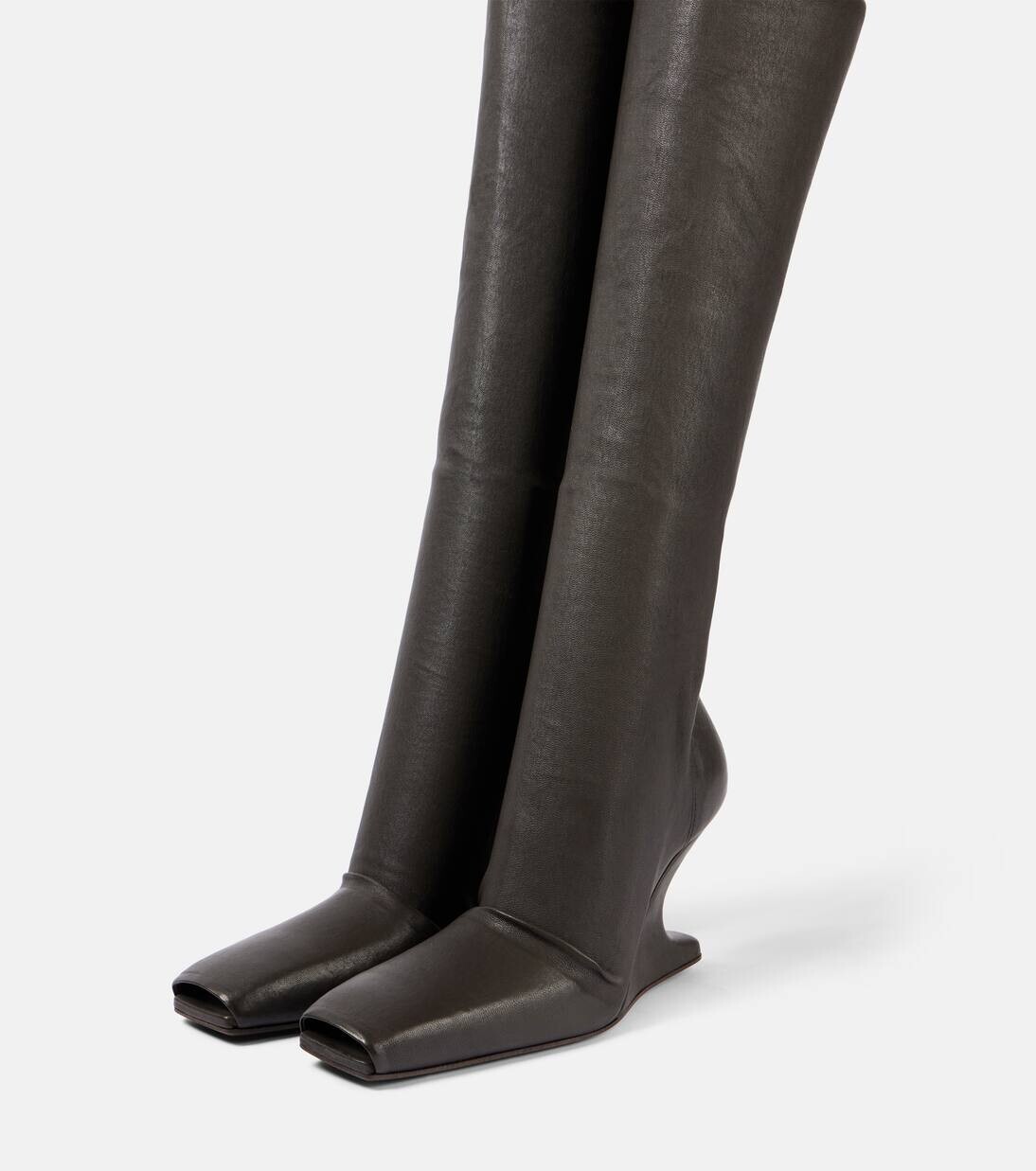 Кожаные сапоги выше колена Cantilever 120 Rick Owens, цвет dark dust — фото 4