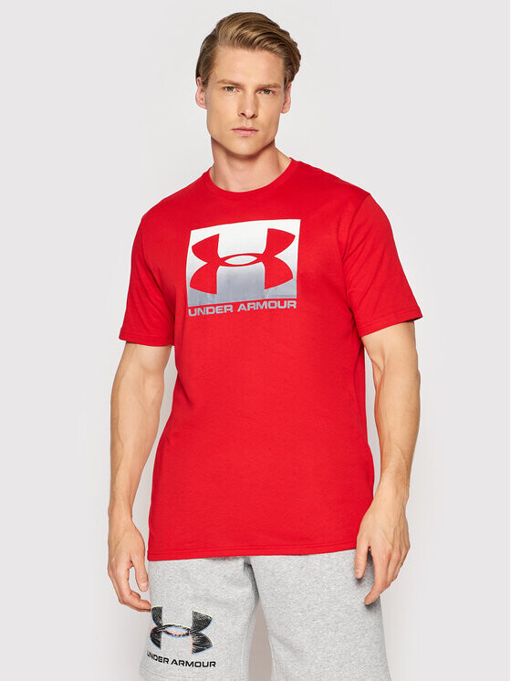 

Футболка свободного кроя Under Armour, красный