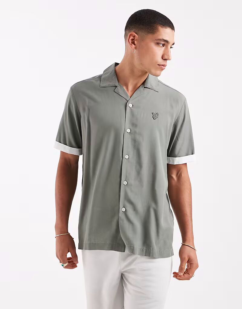 

Рубашка Lyle & Scott Ss из тканого материала с контрастными манжетами в цвете x838 глиняно-зеленый/белый