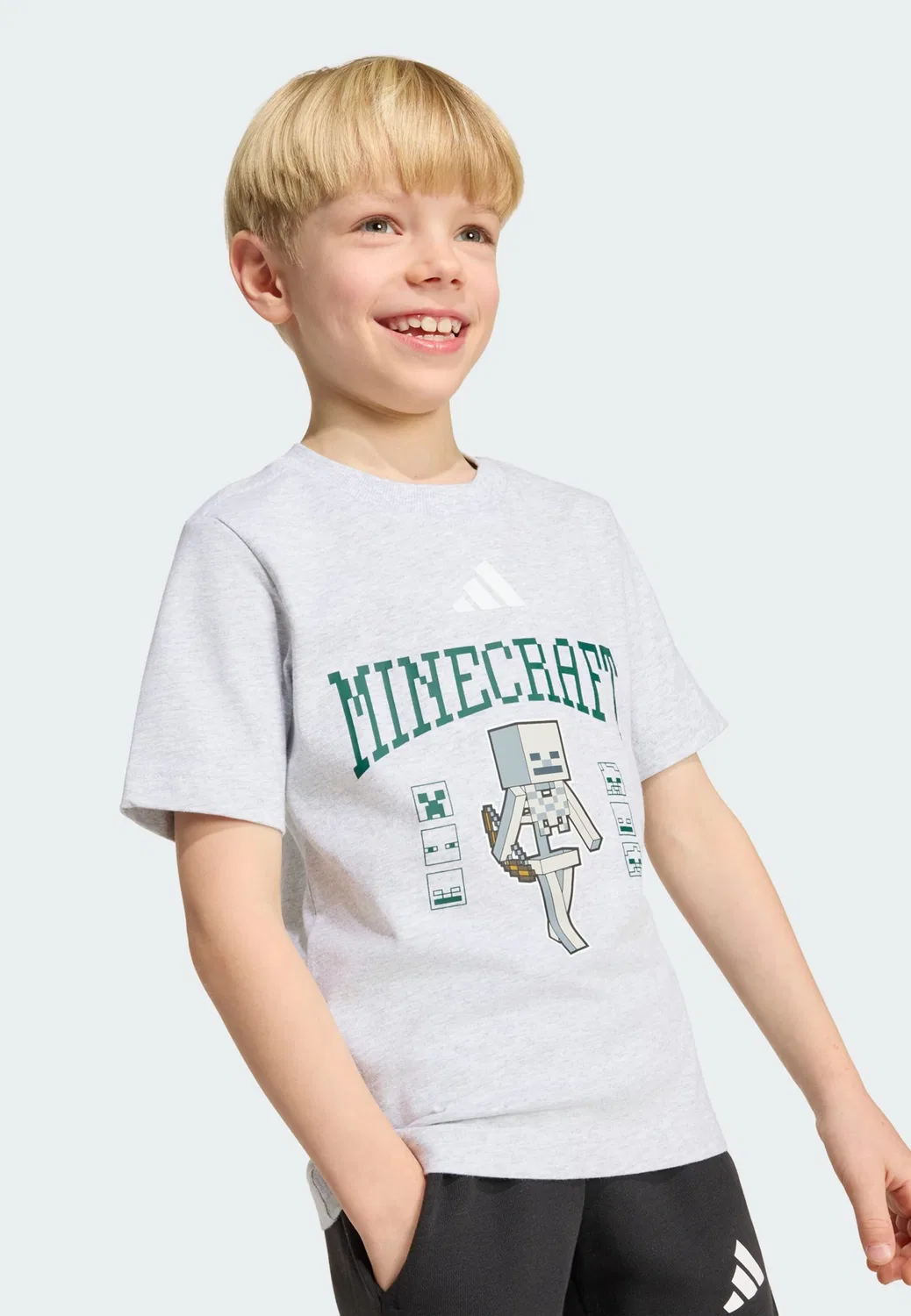 Спортивная футболка Adidas Sportswear Performance Shirt Minecraft светло-серого, пятнисто-серого цвета — фото 4