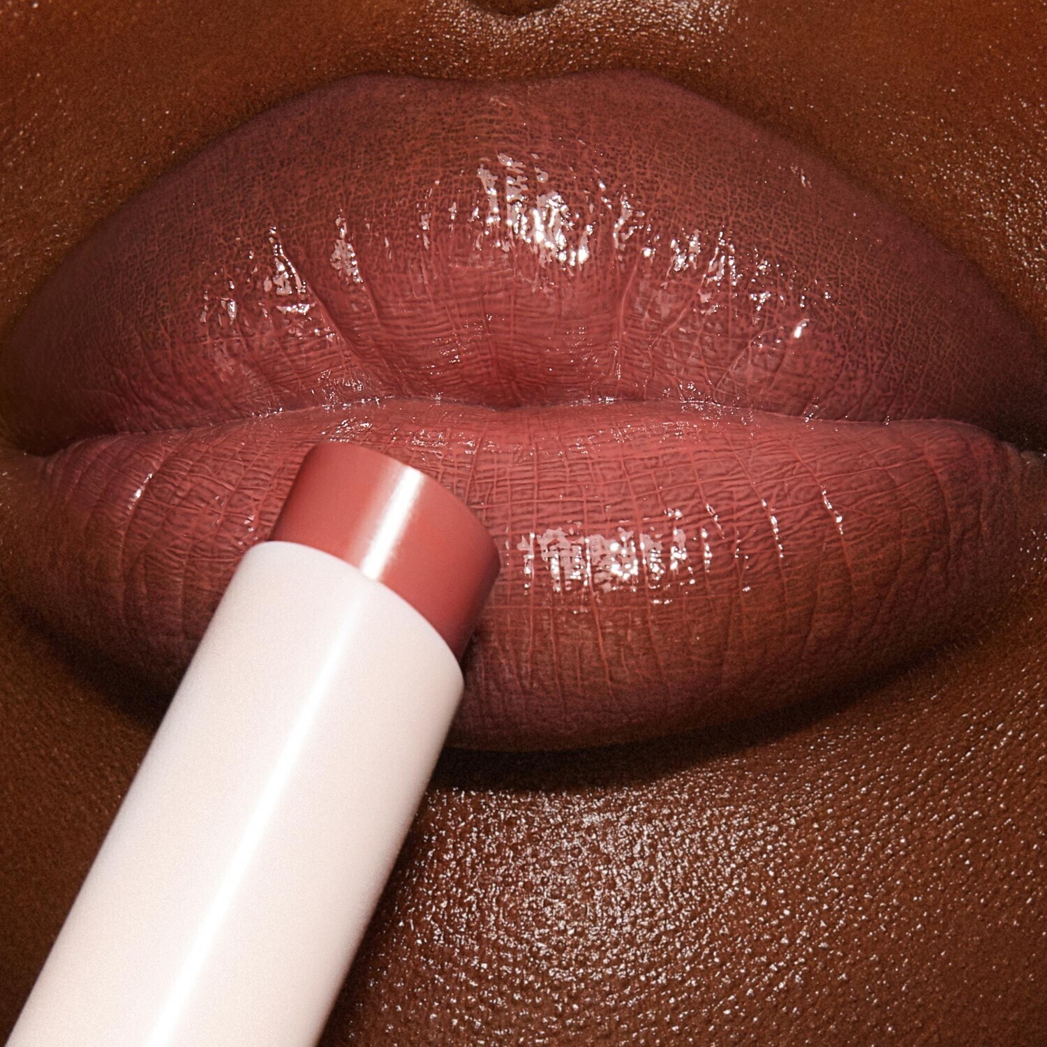 Помада для губ hyaluronic happikiss Charlotte Tilbury, enchanting kiss, вес 2.4 гр. — фото 2