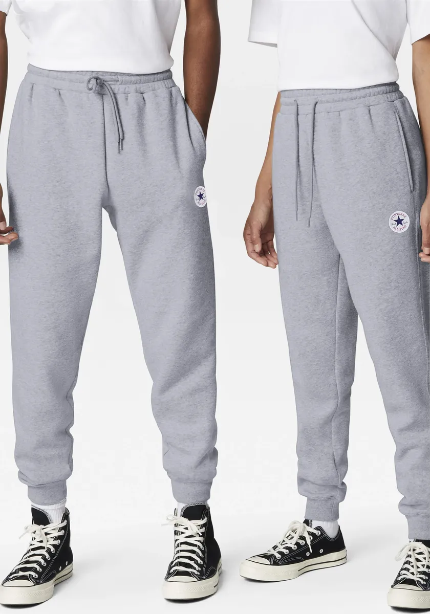 

Шорты Converse "CONVERSE GO-TO STANDARD FIT CHUCK TAYLOR PATCH PANTS" (1 шт.), серый