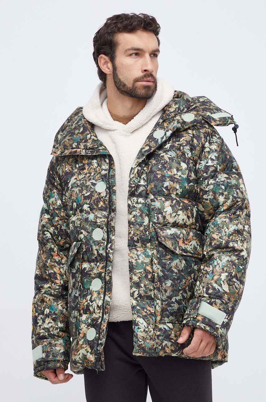 

Пуховик мужской The North Face, зеленый