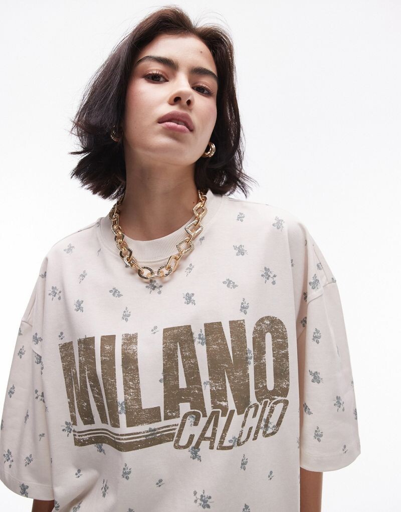 

Футболка оверсайз цвета экрю Topshop с цветочным принтом и комбинацией Milano