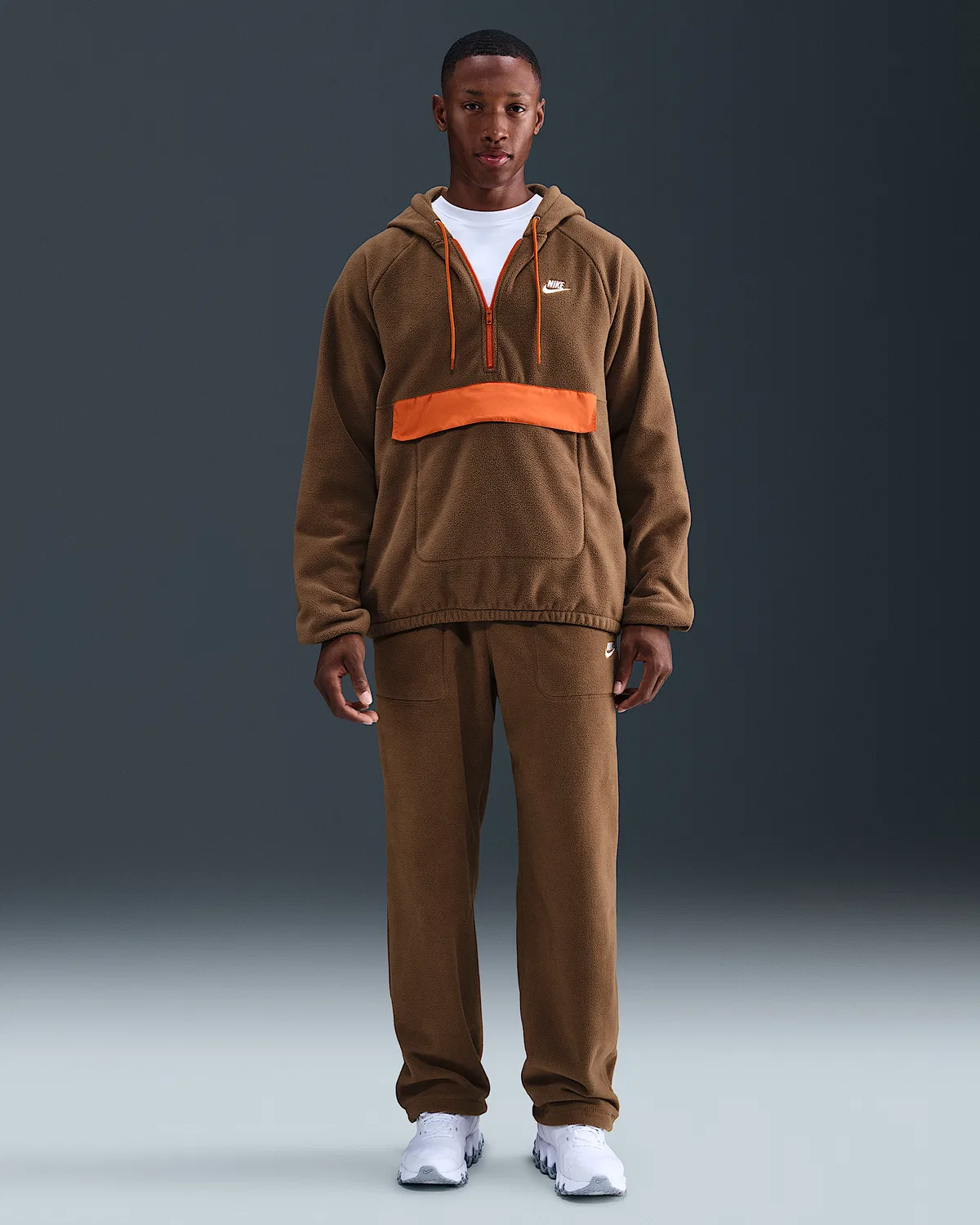 Мужская зимняя куртка Nike Sportswear Club, Mosswood Brown/Campfire Orange/White — фото 4