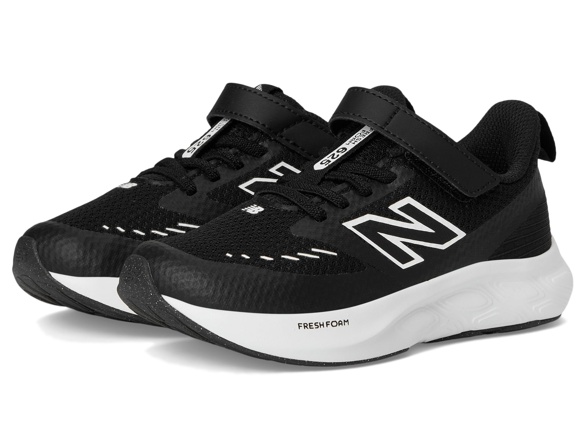 

Кроссовки New Balance Kids Fresh Foam 625 v1 Hook-and-Loop, черный/белый