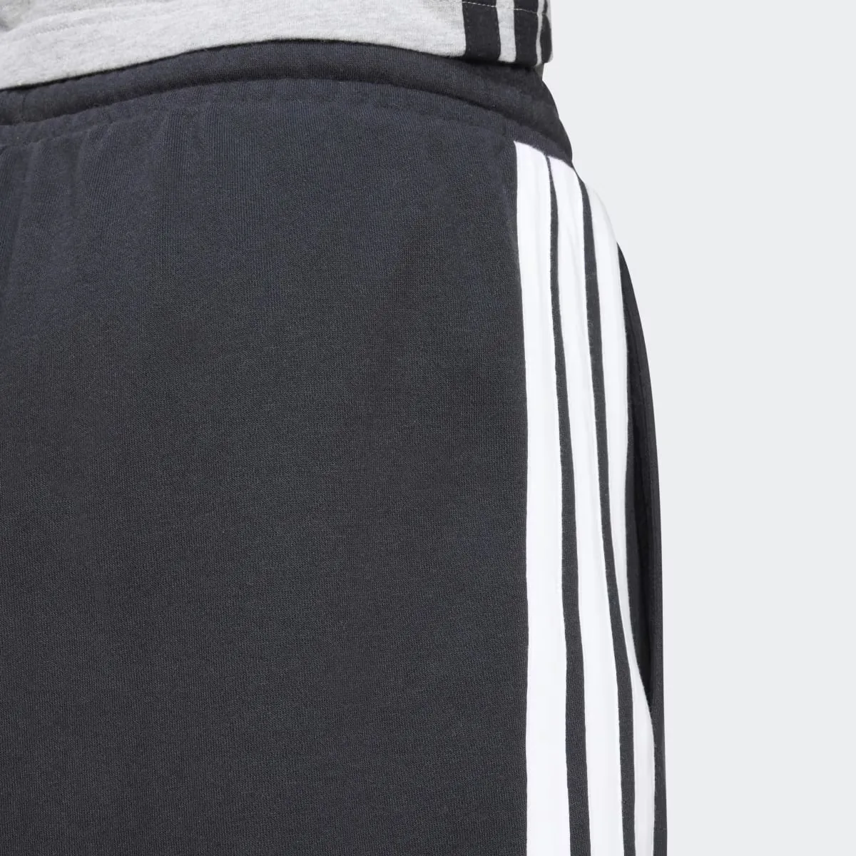 Мужские шорты Adidas Essentials French Terry с тремя полосками, черный — фото 3