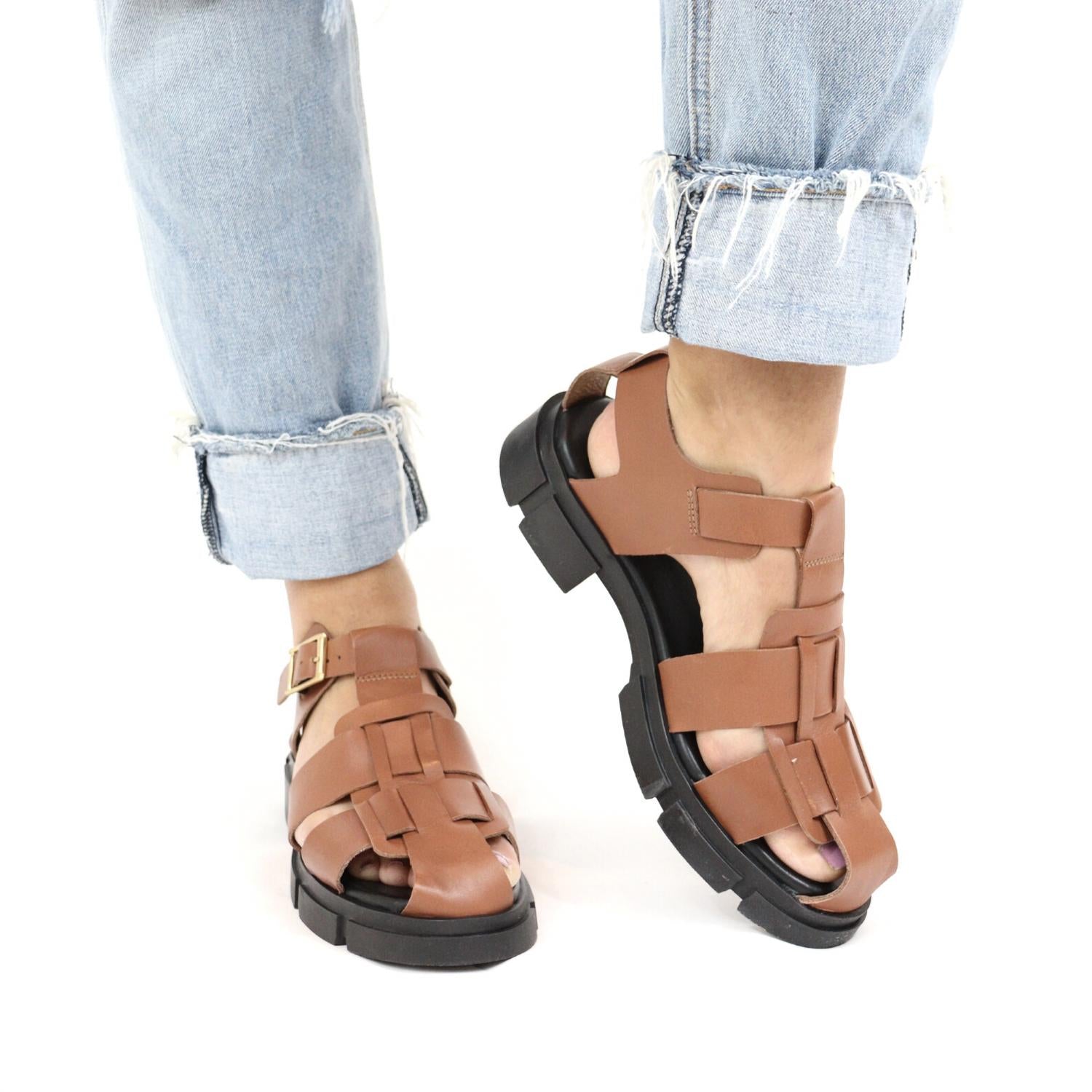 Женские сандалии Alva Fisherman в бежевом цвете Shoe the Bear