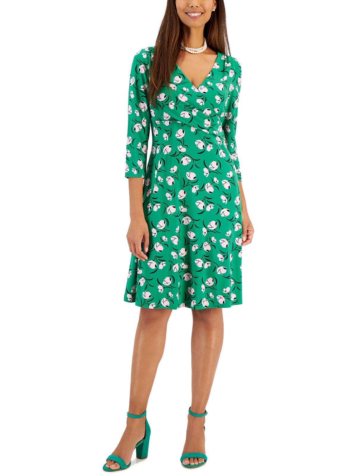 

Женское платье-миди с принтом и сюрплисом Kasper, цвет apple green/salmon pink