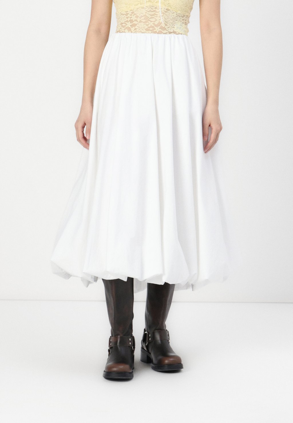 

Юбка макси BUBBLE MAXI SKIRT Abercrombie & Fitch, белый