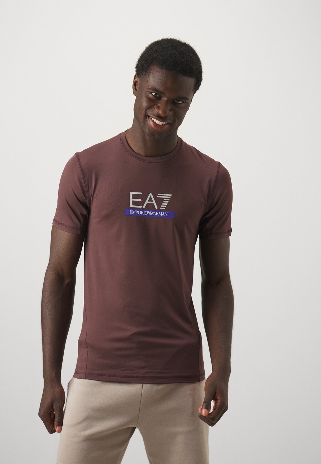 

Спортивная футболка VIGOR7 TEE BIG LOGO EA7 Emporio Armani, коричневый
