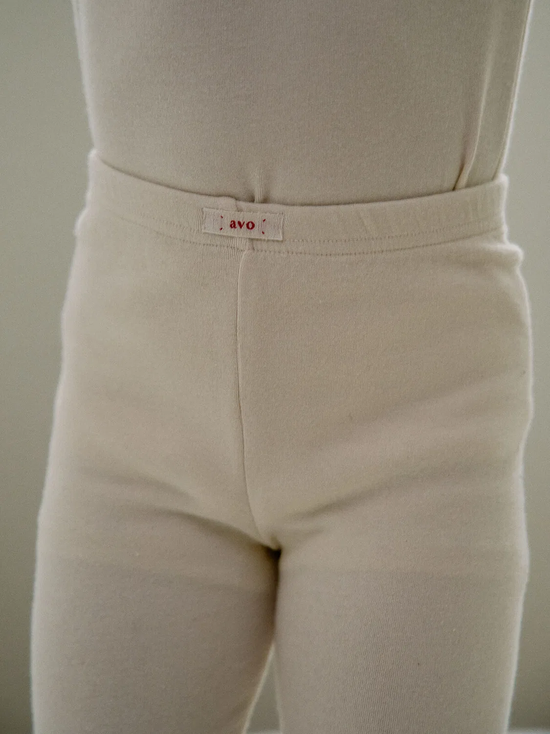 Детские домашние брюки Soft Stretch кремового цвета от Avo — фото 3