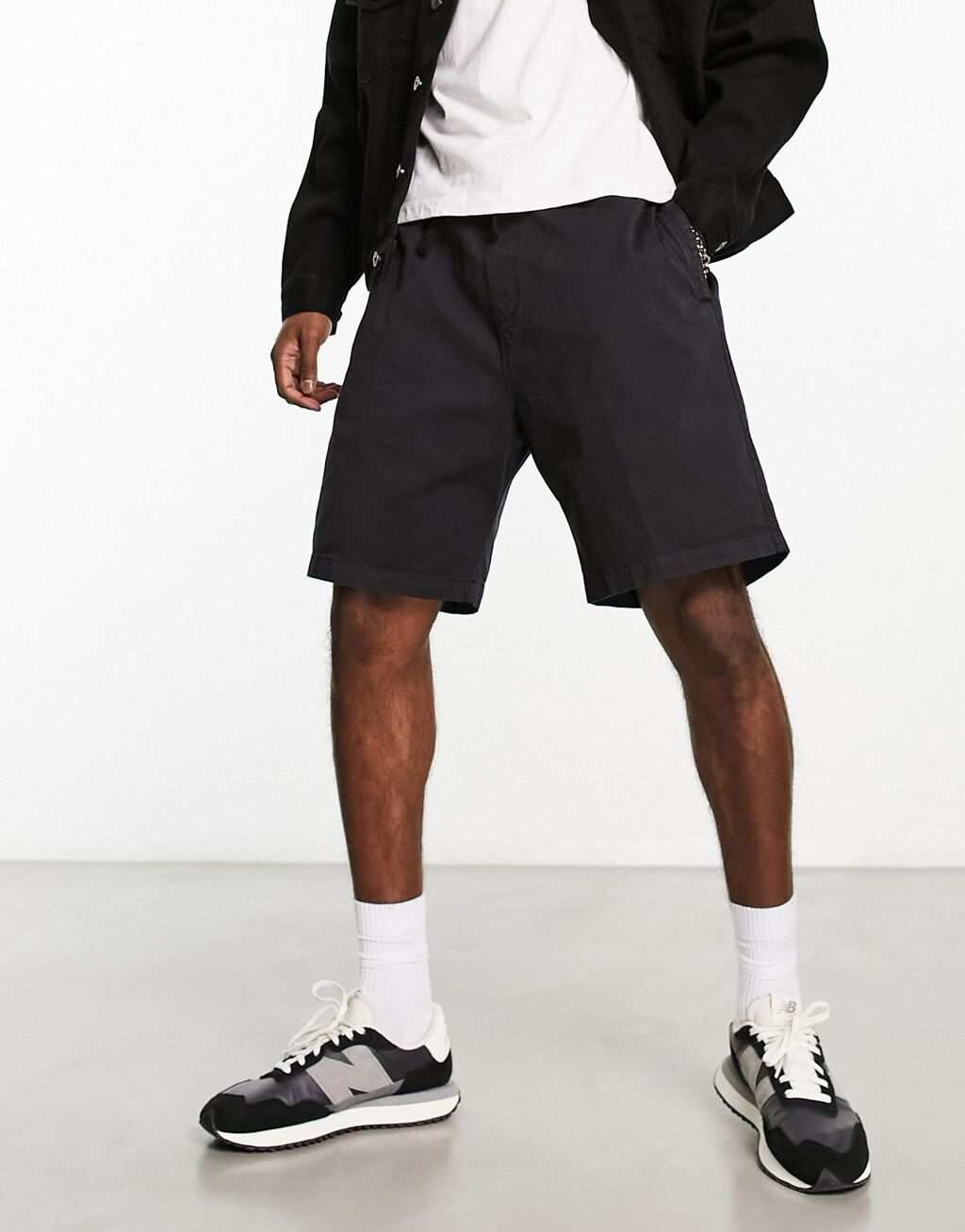 

Черные свободные шорты Carhartt WIP Lawton