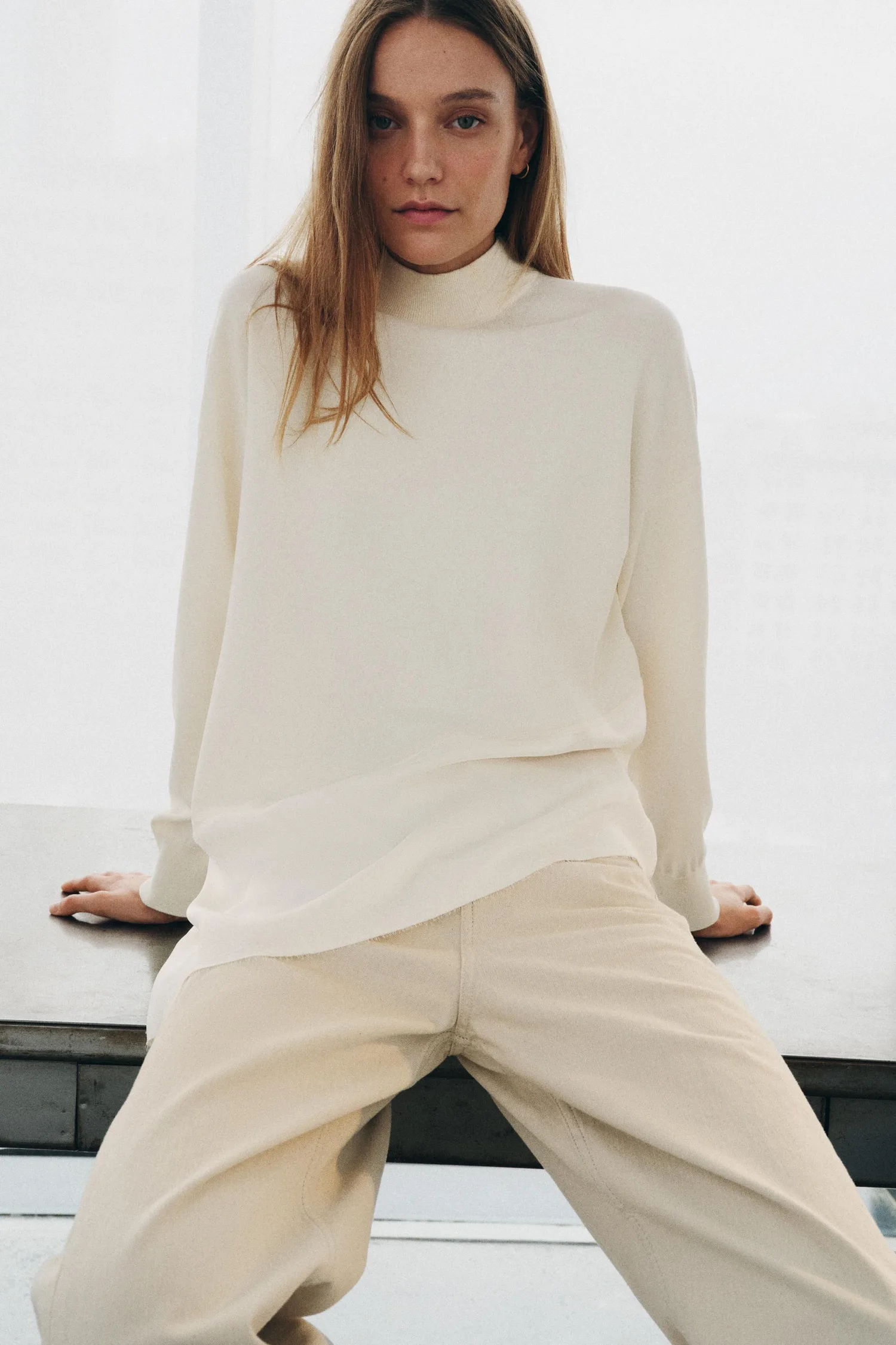 Асимметричный вязаный свитер Zara, белый — фото 2