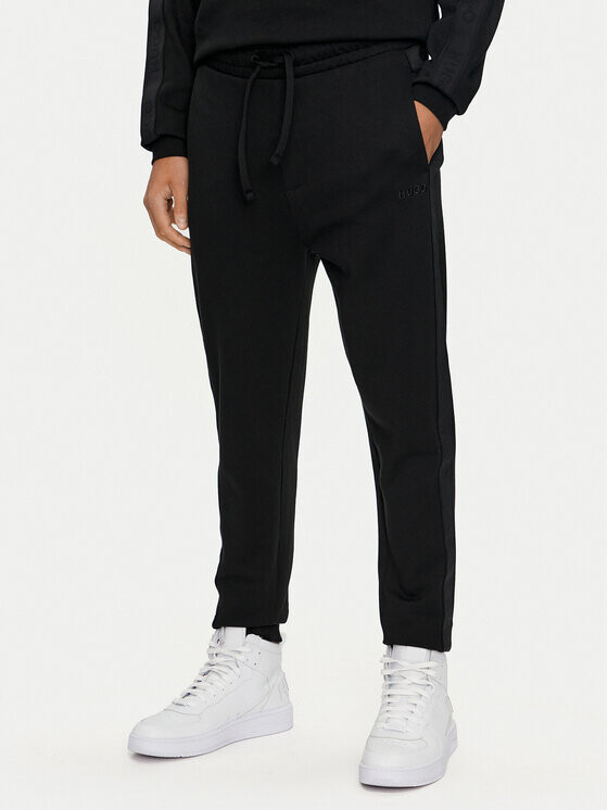 

Спортивные брюки regular fit Hugo, черный