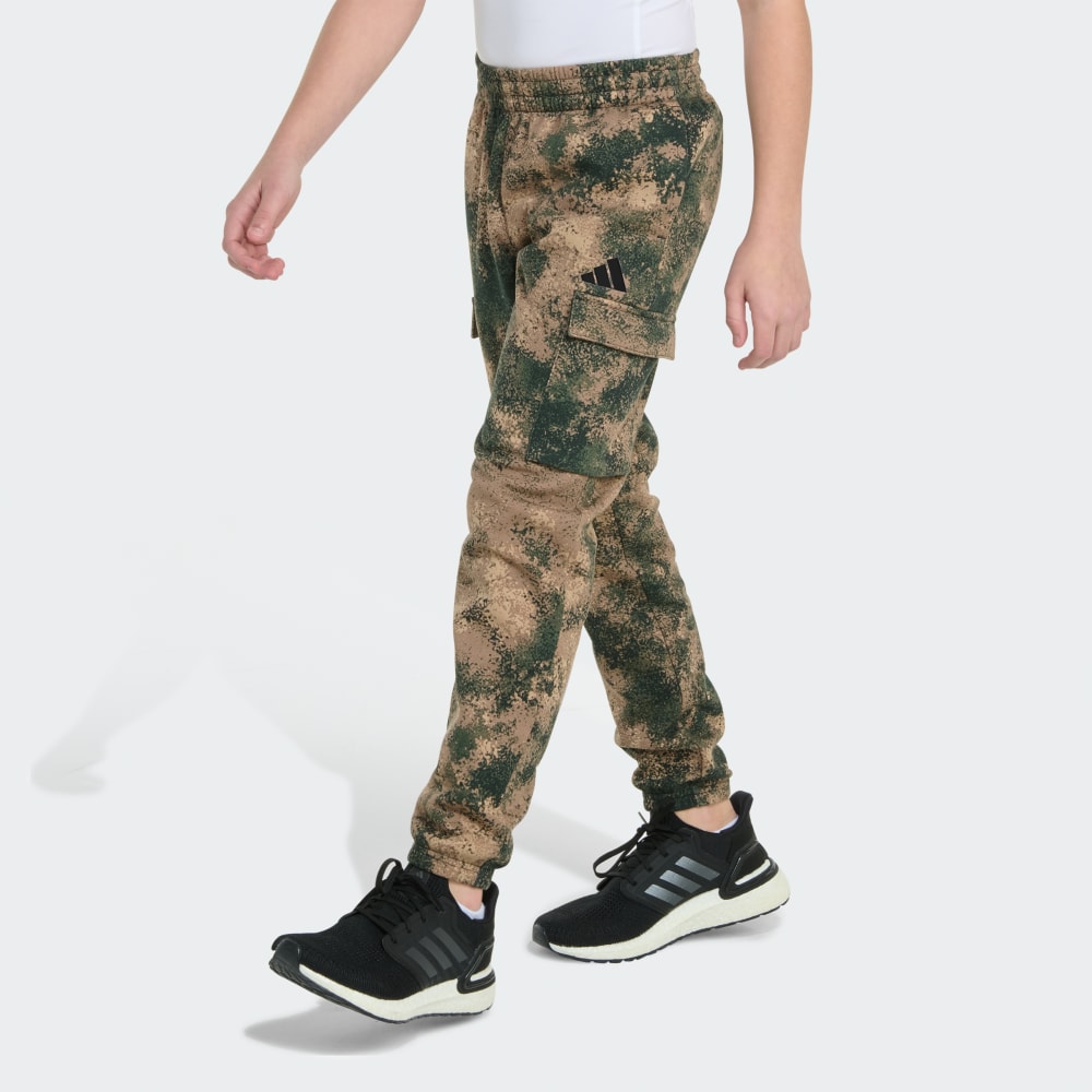 Спортивный костюм Adidas Elastic Waistband Woodland Camo Printed Cargo Joggers, цвет Sandstone — фото 3