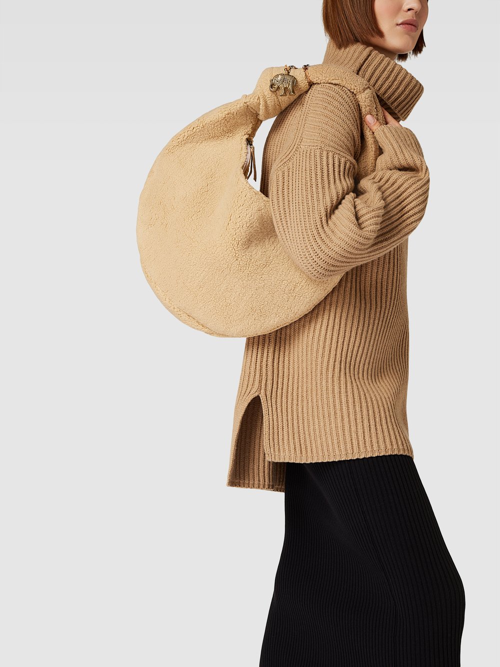 

Сумка-седло с мехом Тедди ANOKHI, песочный, Бежевый, Сумка-седло с мехом Тедди ANOKHI, песочный