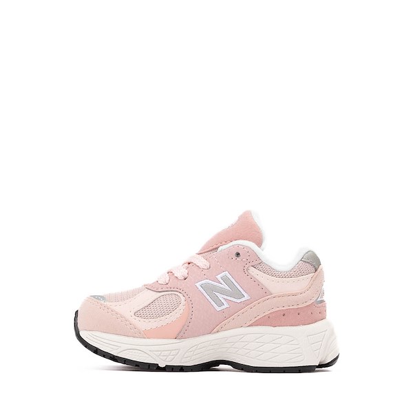 

Кроссовки New Balance 2002 Athletic Shoe, цвет Pink Sand/Quartz Pink